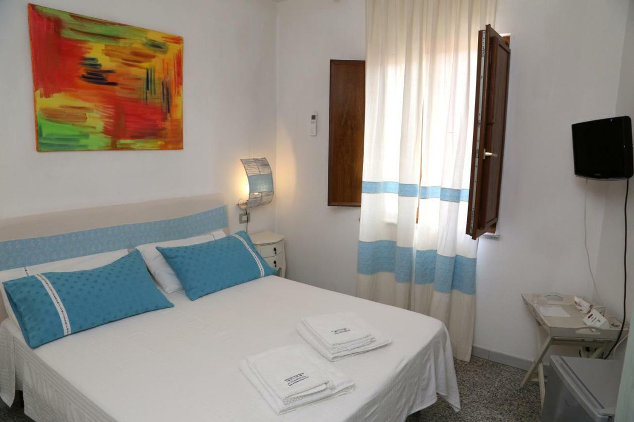 Il Tramonto Bed & Breakfast Castelsardo Exterior foto
